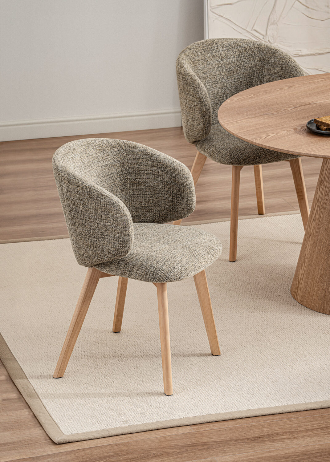 144119_s2 Monora Ø120cm Round Dining Table