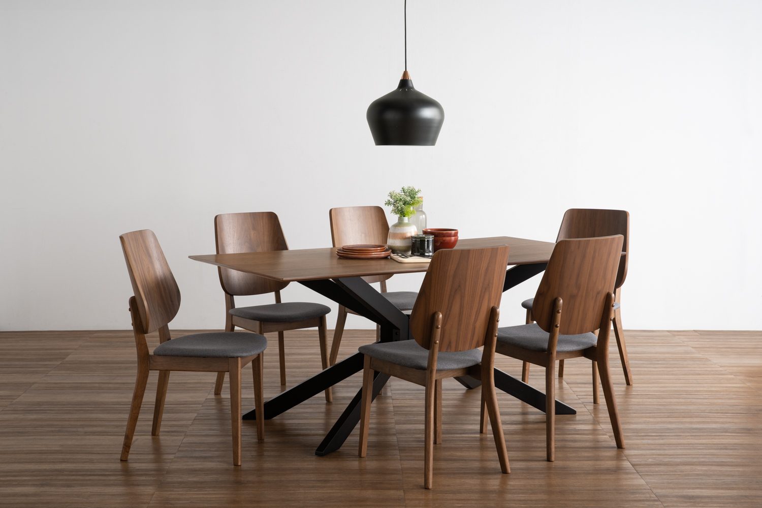 146099_s1 Gerald 900X1800 Dining Table
