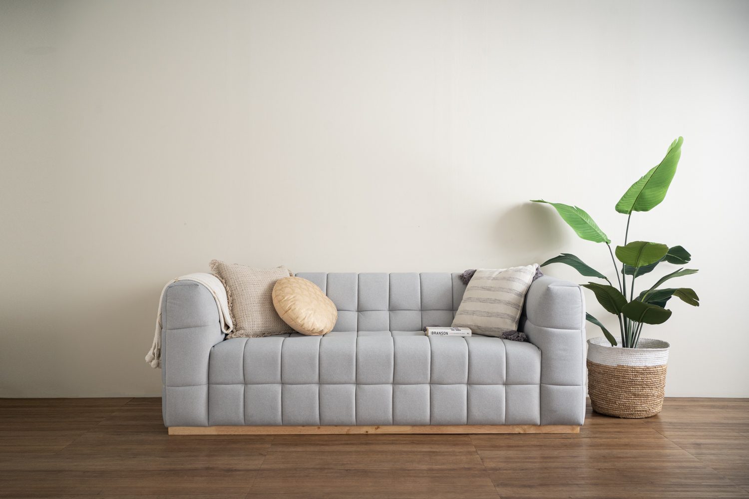 233338_s1 Monroe 3 Seater Sofa (Pet Friendly Fabric)