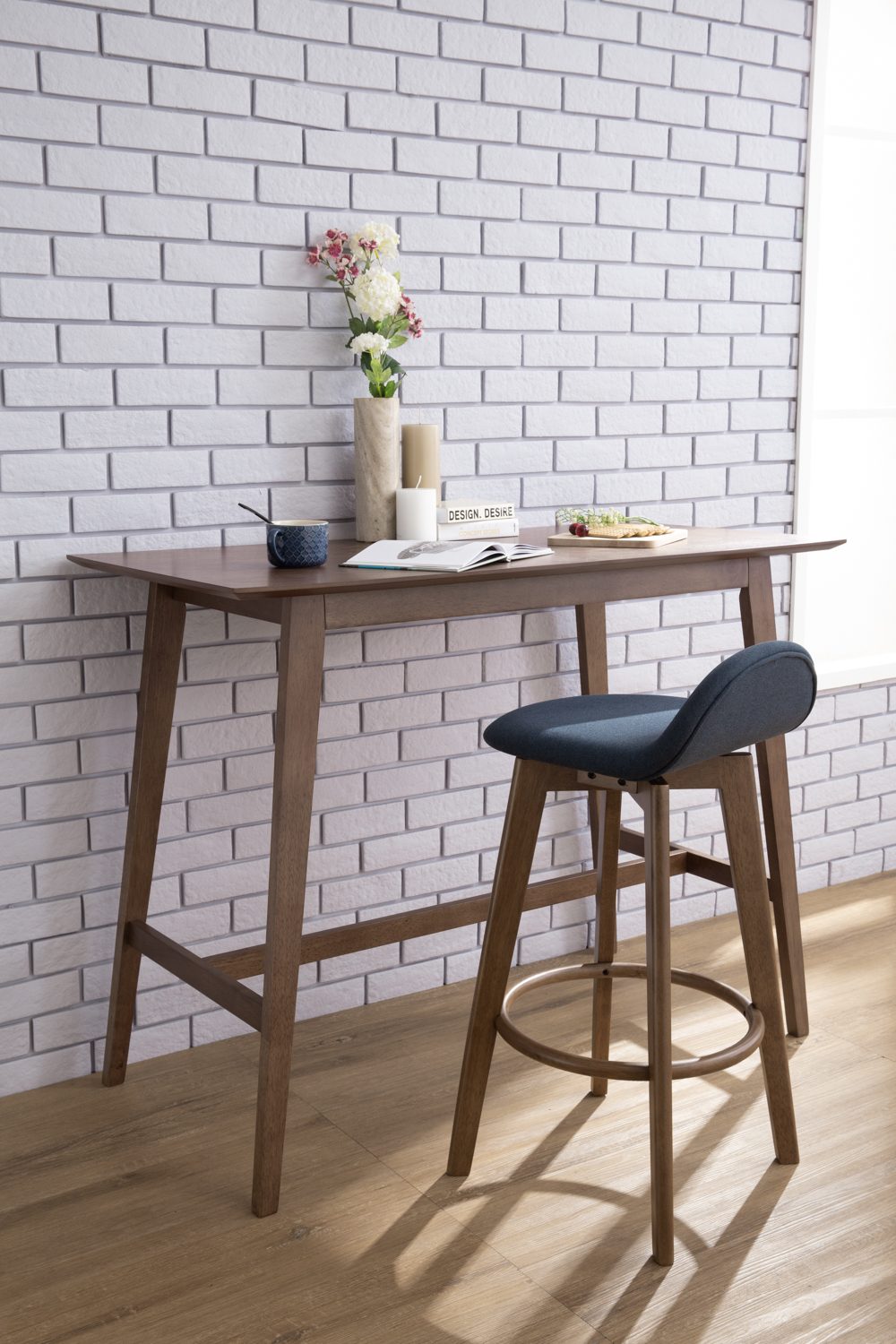 248012_s1 Mora Bar Chair - Cocoa/Navy
